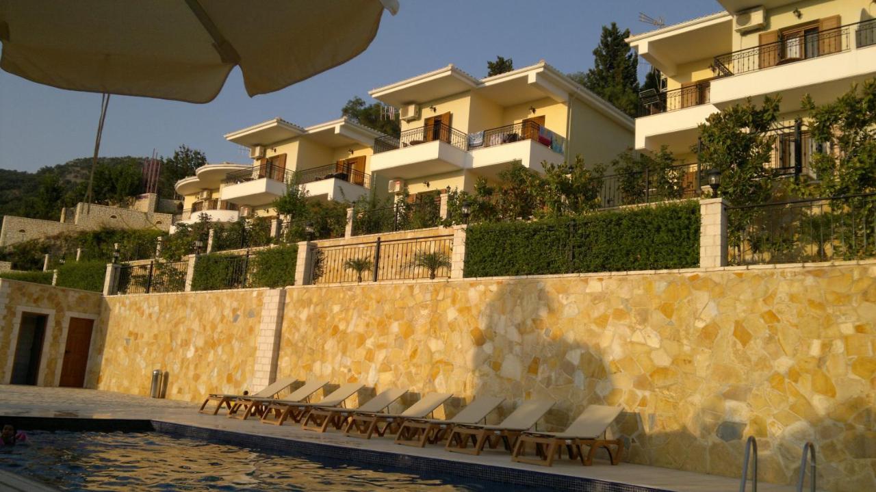 Demiris Hotel Sívota Exteriör bild